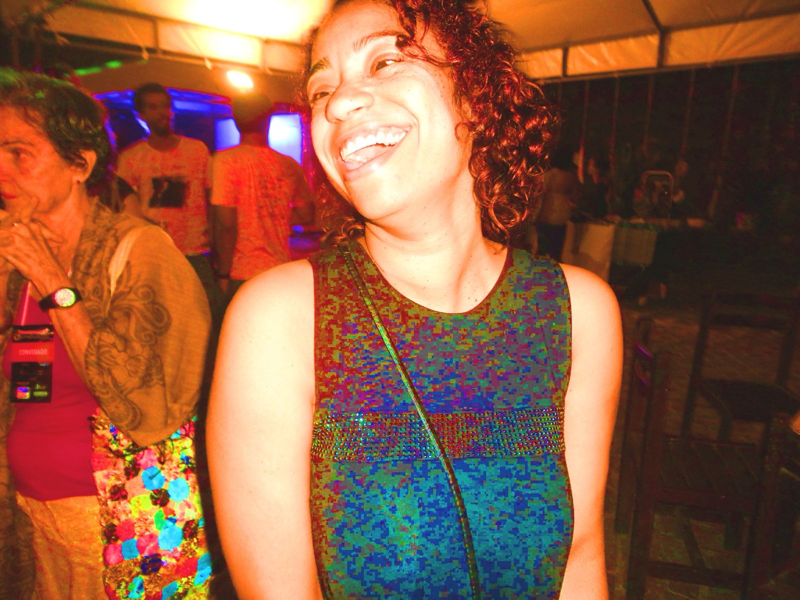 ​Ceci alves amplia presença de mulheres negras na dramaturgia com a série (in)vulneráveis