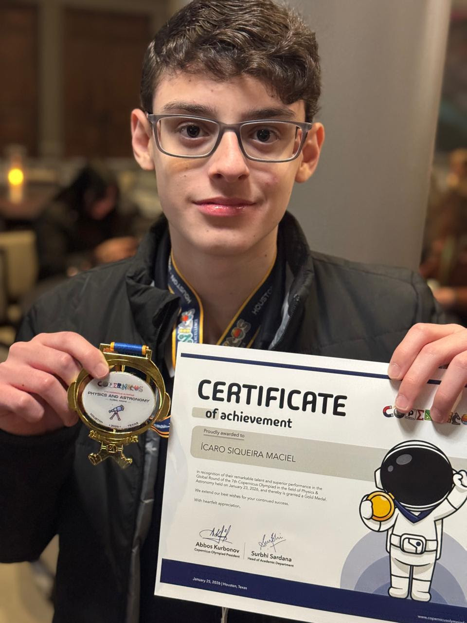 Da sala de aula à NASA: estudante baiano se destaca em competição internacional de ciência