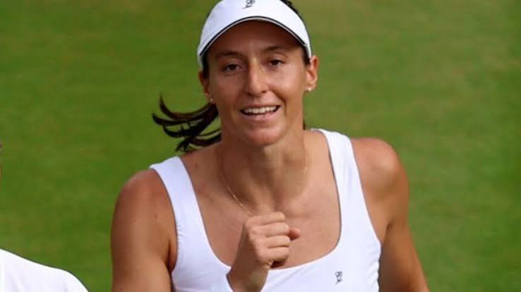 ​Luisa Stefani coloca o Brasil novamente em uma final de Wimbledon
