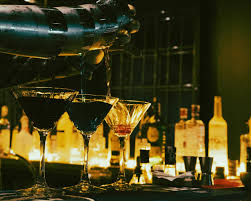 ​Guia Michelin 2026 amplia olhar sobre coquetelaria e reforça a força simbólica da gastronomia no Brasil