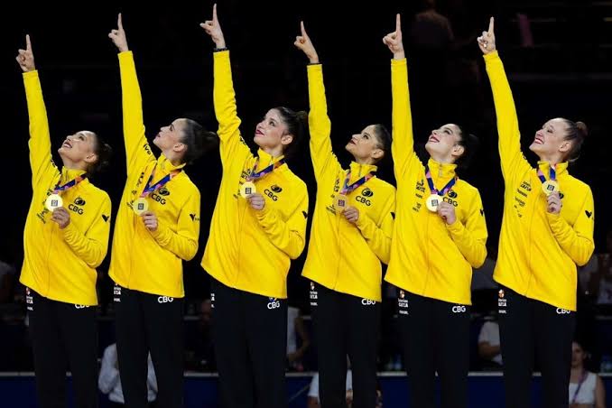 ​Brasil conquista dois ouros inéditos no Mundial de ginástica rítmica